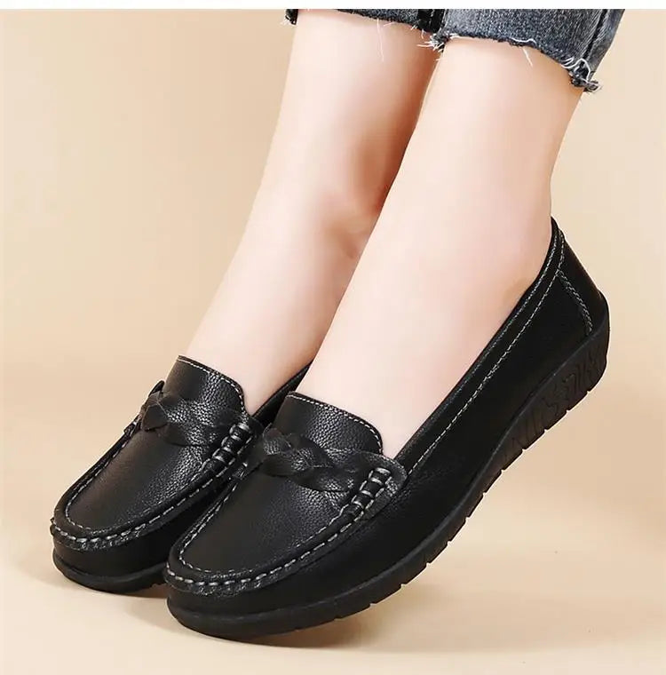 Genuine Leather Women Flats Fashion Soft Flat Shoes Moccasins Shoes Women Casual Ballet Flats Retro Zapatos De Mujer Plus Size