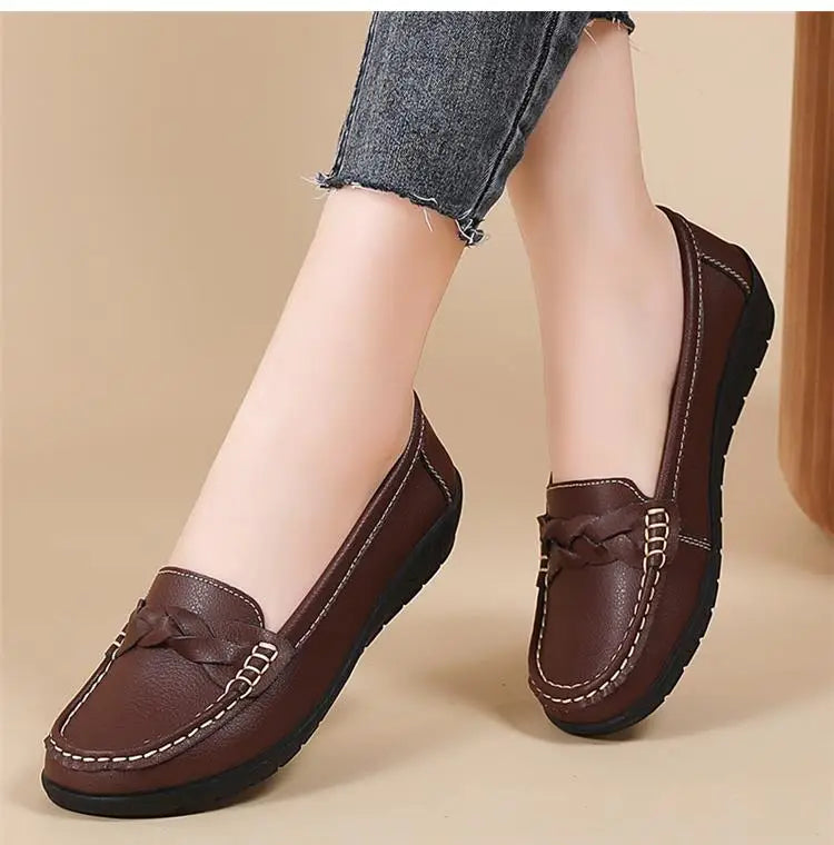 Genuine Leather Women Flats Fashion Soft Flat Shoes Moccasins Shoes Women Casual Ballet Flats Retro Zapatos De Mujer Plus Size