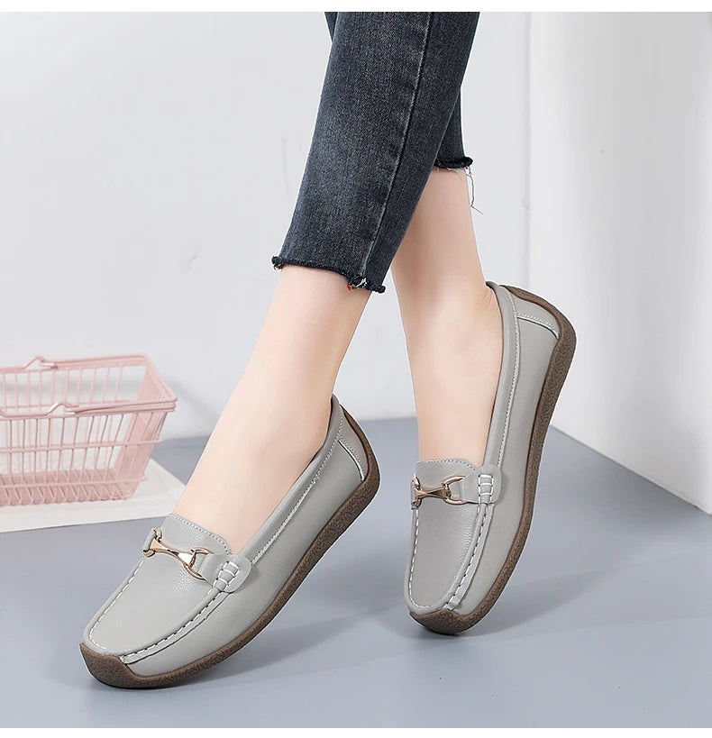 2024 New Women Shoes Flats Leather Moccasins Sneakers Woman Casual Shoes Slip-on Loafers Female Boat Shoes Big Size 44
