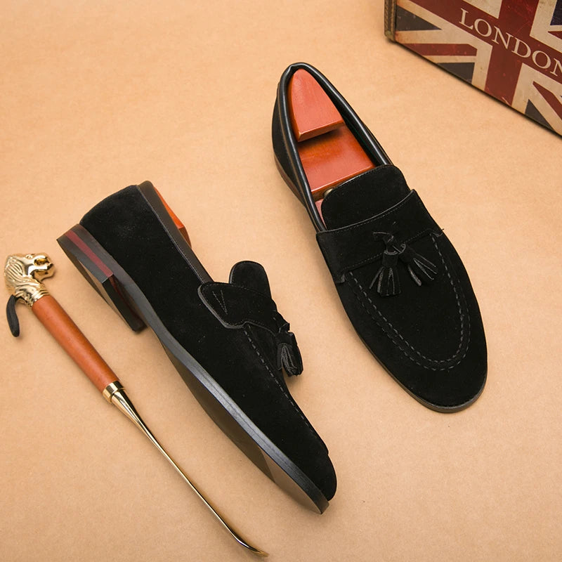 High Quality New Men's Tassel Pointed Soft Soled Gentleman's Moccasin Fashionable Comfortable Suede Breathable Casual Loafers