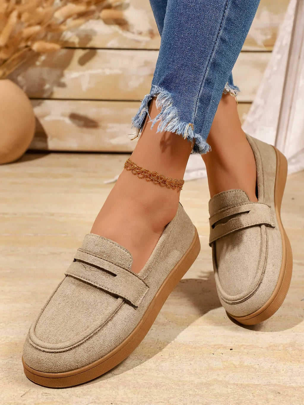 Women's Tassel Slip on Loafers Fashion Comfort Outdoor Flats Casual Shoes Daily Walking Shoes British Style Suede Sneakers 43