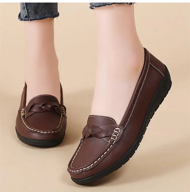 Genuine Leather Women Flats Fashion Soft Flat Shoes Moccasins Shoes Women Casual Ballet Flats Retro Zapatos De Mujer Plus Size