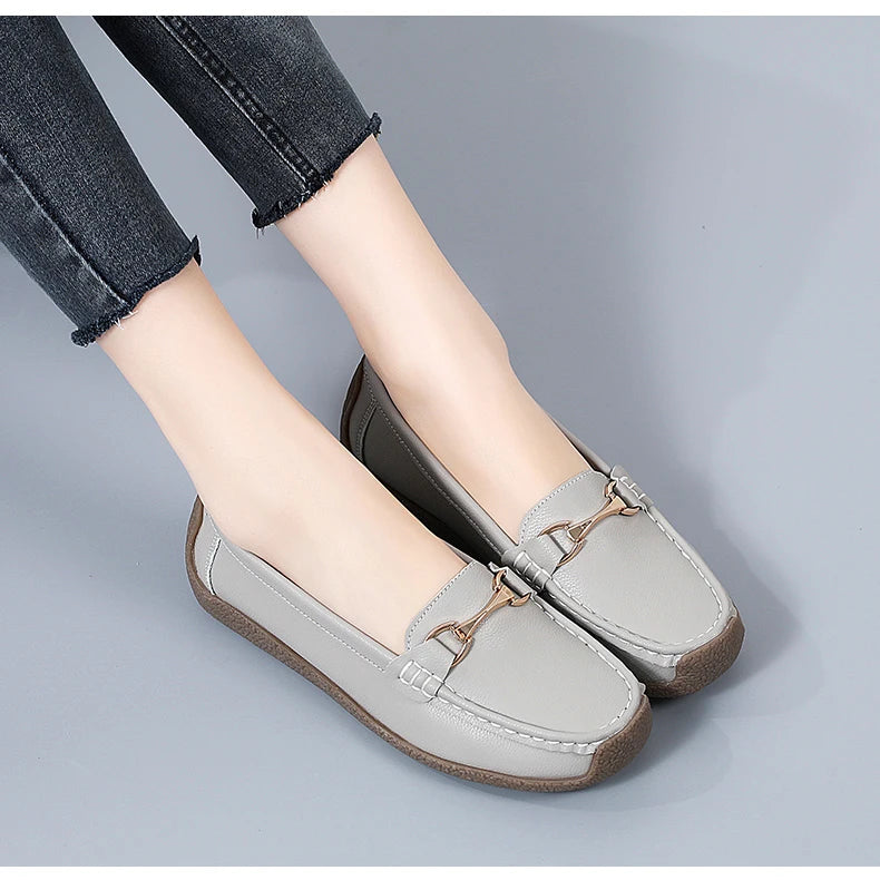 2024 New Women Shoes Flats Leather Moccasins Sneakers Woman Casual Shoes Slip-on Loafers Female Boat Shoes Big Size 44