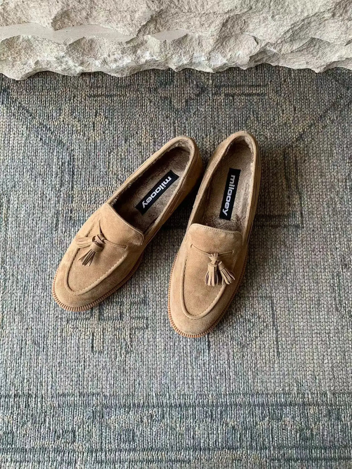Casual Loafers Women Suede Tassel Round Toe Non-Slip Flat Shoes Women Flat Comfortable Vintage Loafers