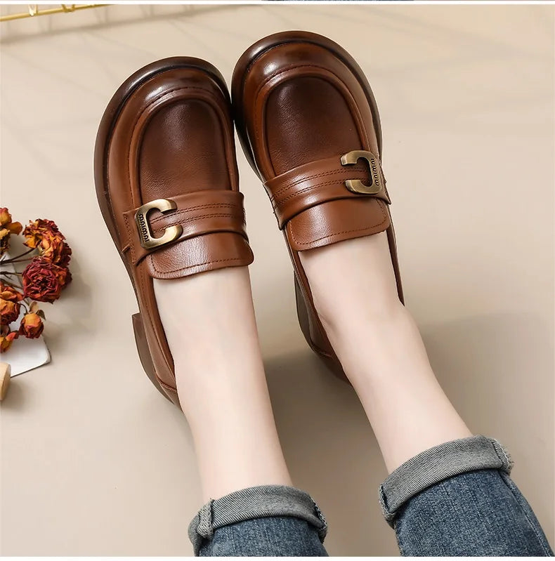 DRKANOL Fashion Genuine Leather Pumps Women Slip On Loafers British Style Retro Round Toe Metal Thick Heel Casual Shoes Big Size