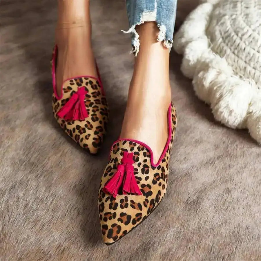 Cow Print Pointed Toe Loafers Women Shoes Tassel Slip‑on Casual Flat Shoes