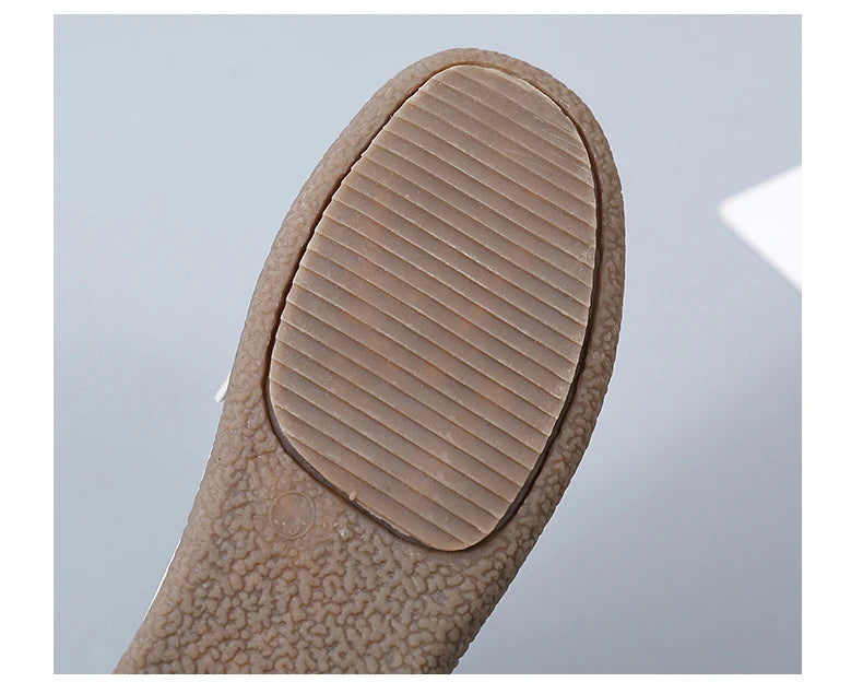 2024 New Women Shoes Flats Leather Moccasins Sneakers Woman Casual Shoes Slip-on Loafers Female Boat Shoes Big Size 44