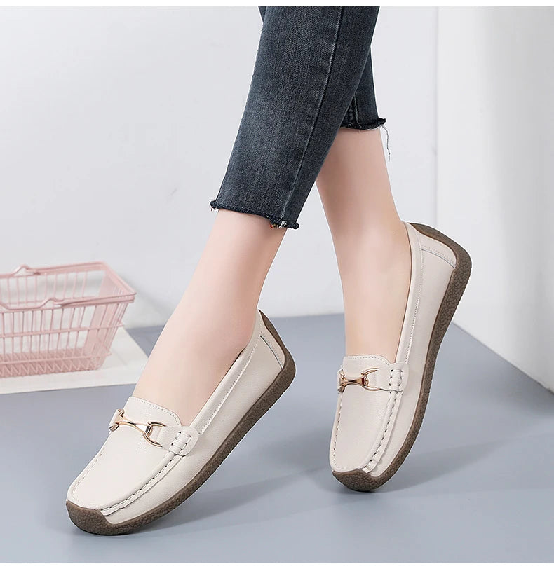 2024 New Women Shoes Flats Leather Moccasins Sneakers Woman Casual Shoes Slip-on Loafers Female Boat Shoes Big Size 44