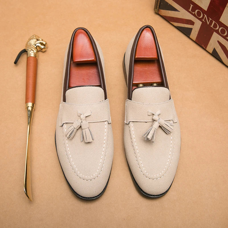 High Quality New Men's Tassel Pointed Soft Soled Gentleman's Moccasin Fashionable Comfortable Suede Breathable Casual Loafers