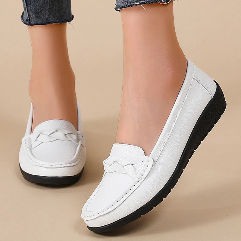 Genuine Leather Women Flats Fashion Soft Flat Shoes Moccasins Shoes Women Casual Ballet Flats Retro Zapatos De Mujer Plus Size