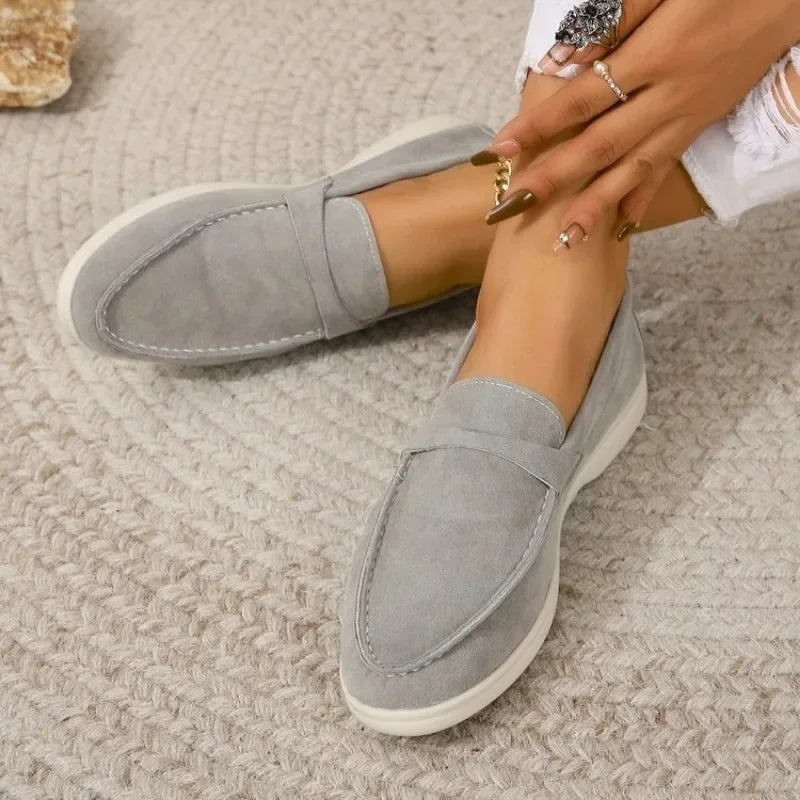 New Nude Suede Flats Shoes Women Loafers Spring Autumn Walk Moccasin Metal Lock Tassel Soft Sole Mules Causal Slip on Shoes