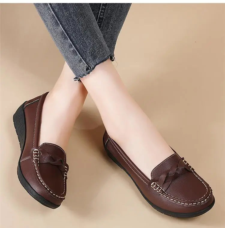Genuine Leather Women Flats Fashion Soft Flat Shoes Moccasins Shoes Women Casual Ballet Flats Retro Zapatos De Mujer Plus Size