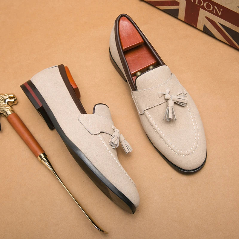 High Quality New Men's Tassel Pointed Soft Soled Gentleman's Moccasin Fashionable Comfortable Suede Breathable Casual Loafers