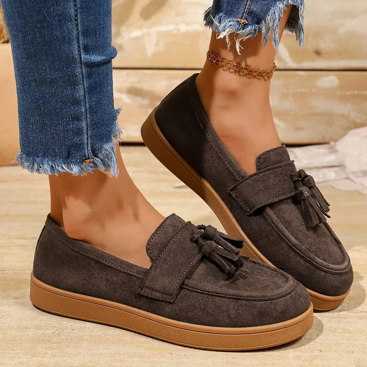 Women's Tassel Slip on Loafers Fashion Comfort Outdoor Flats Casual Shoes Daily Walking Shoes British Style Suede Sneakers 43