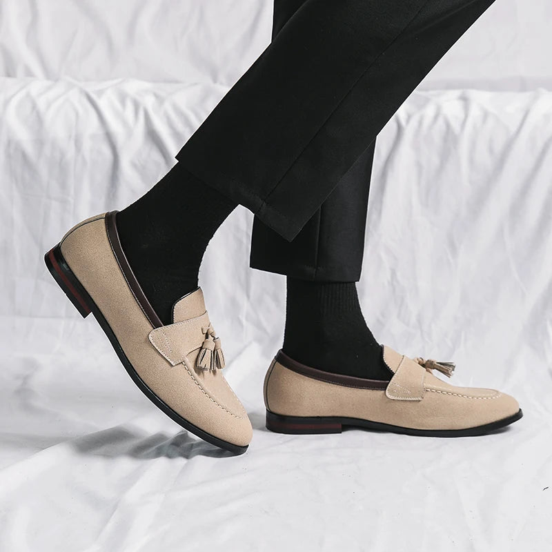 High Quality New Men's Tassel Pointed Soft Soled Gentleman's Moccasin Fashionable Comfortable Suede Breathable Casual Loafers