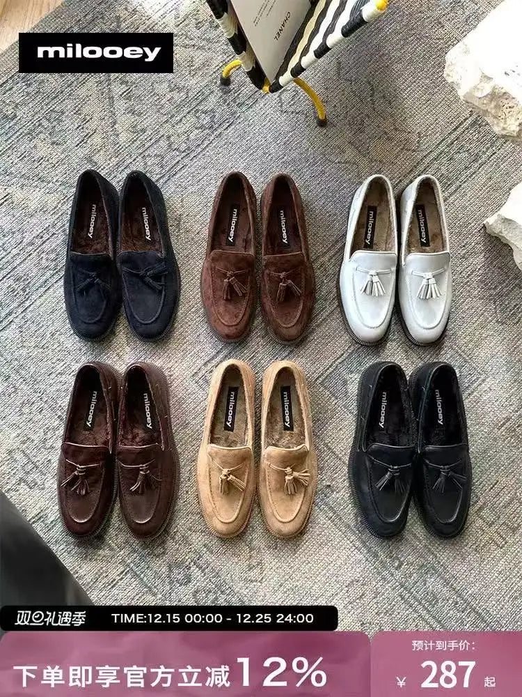 Casual Loafers Women Suede Tassel Round Toe Non-Slip Flat Shoes Women Flat Comfortable Vintage Loafers
