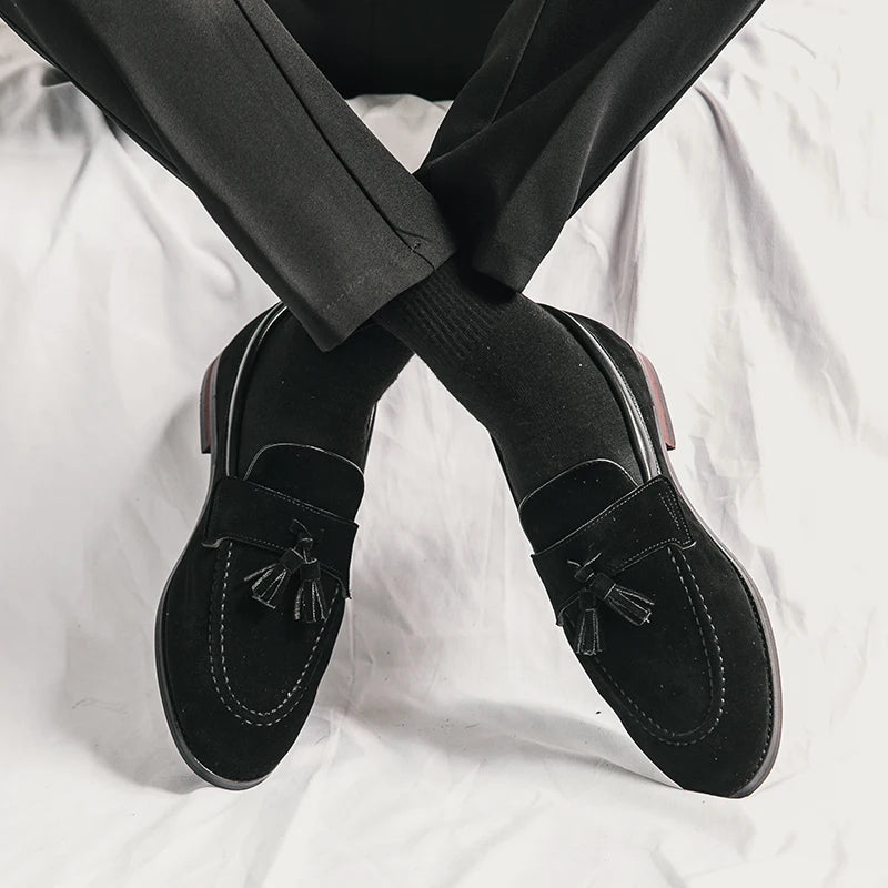 High Quality New Men's Tassel Pointed Soft Soled Gentleman's Moccasin Fashionable Comfortable Suede Breathable Casual Loafers