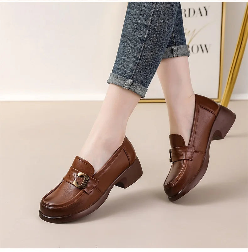 DRKANOL Fashion Genuine Leather Pumps Women Slip On Loafers British Style Retro Round Toe Metal Thick Heel Casual Shoes Big Size