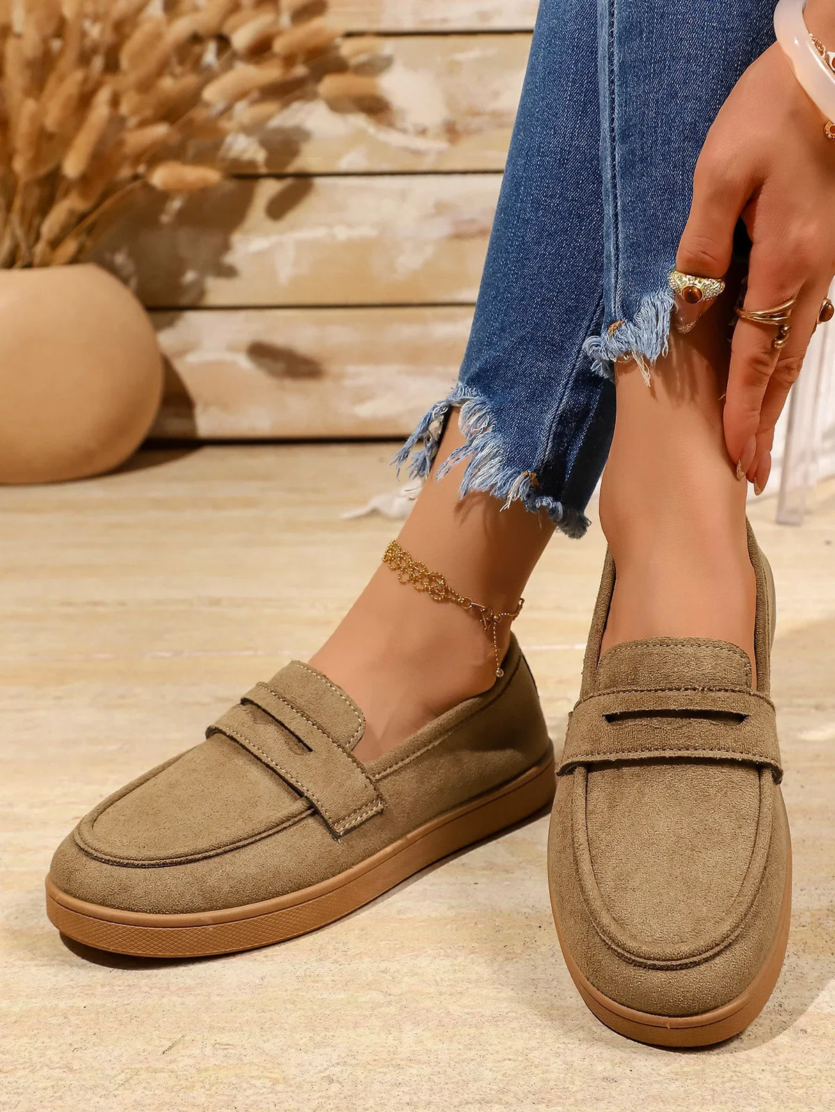 Women's Tassel Slip on Loafers Fashion Comfort Outdoor Flats Casual Shoes Daily Walking Shoes British Style Suede Sneakers 43