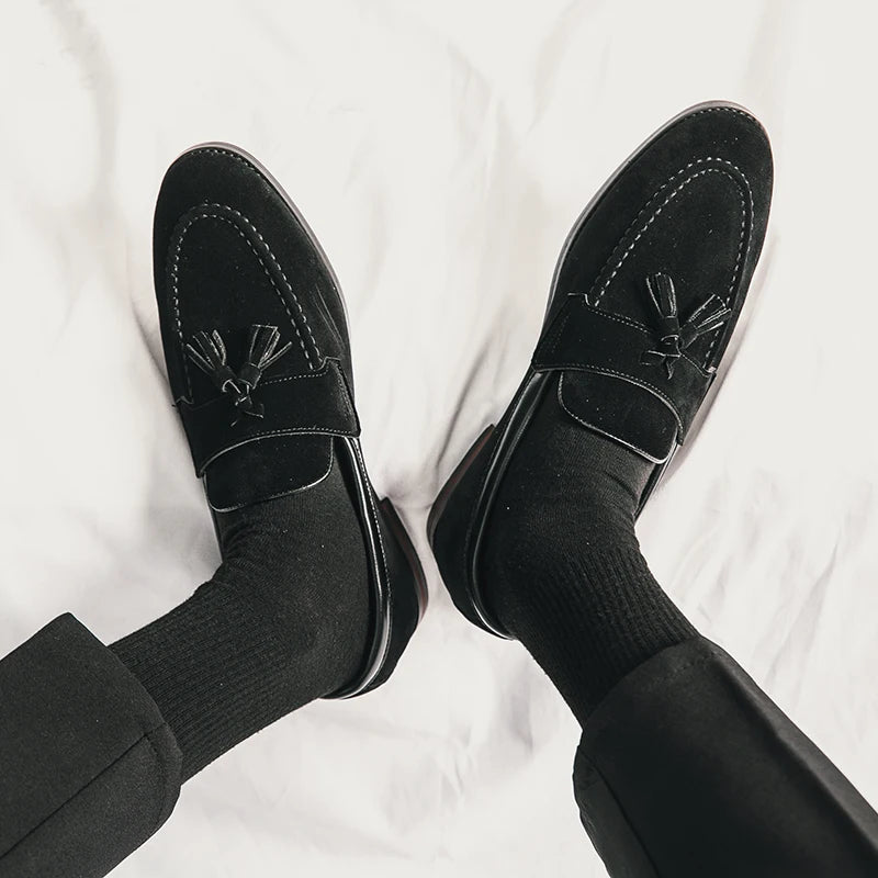 High Quality New Men's Tassel Pointed Soft Soled Gentleman's Moccasin Fashionable Comfortable Suede Breathable Casual Loafers