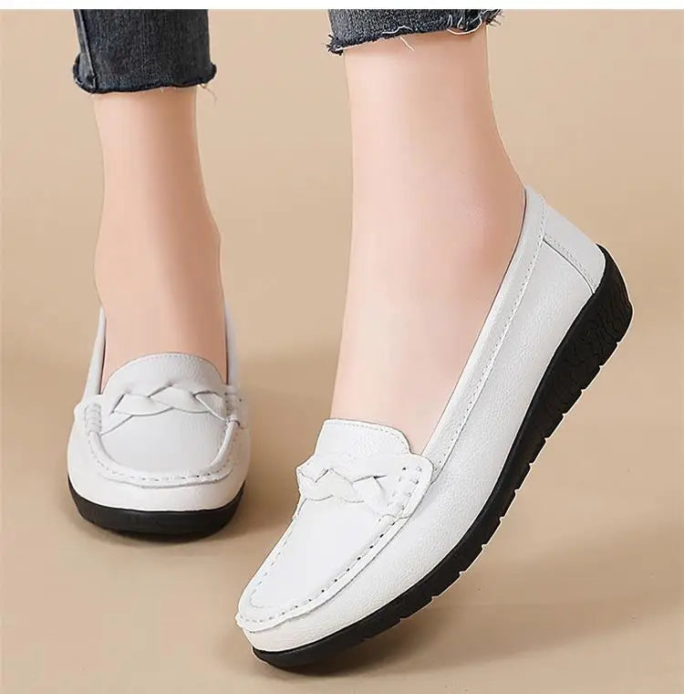 Genuine Leather Women Flats Fashion Soft Flat Shoes Moccasins Shoes Women Casual Ballet Flats Retro Zapatos De Mujer Plus Size