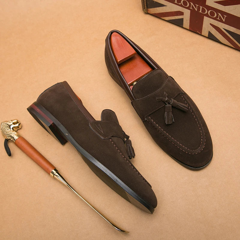 High Quality New Men's Tassel Pointed Soft Soled Gentleman's Moccasin Fashionable Comfortable Suede Breathable Casual Loafers