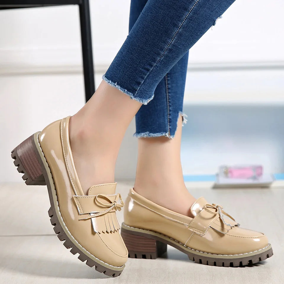 Loveontop Women Loafers Tassel Moccasins Bow-knot Round Toe Spring Autumn Ladies Slip-On Flats Handmade Genuine Leather Retro