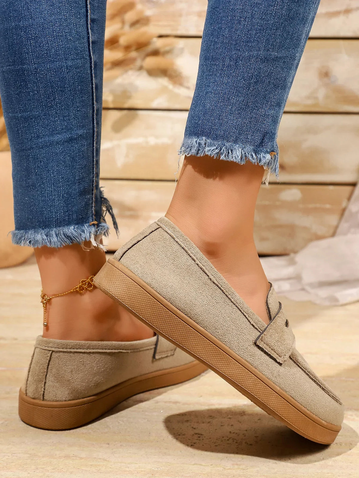 Women's Tassel Slip on Loafers Fashion Comfort Outdoor Flats Casual Shoes Daily Walking Shoes British Style Suede Sneakers 43