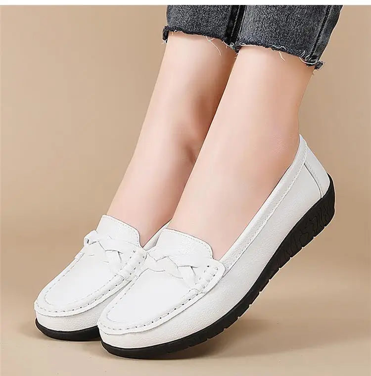Genuine Leather Women Flats Fashion Soft Flat Shoes Moccasins Shoes Women Casual Ballet Flats Retro Zapatos De Mujer Plus Size
