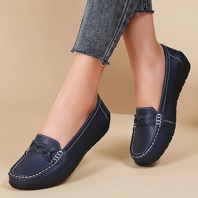 Genuine Leather Women Flats Fashion Soft Flat Shoes Moccasins Shoes Women Casual Ballet Flats Retro Zapatos De Mujer Plus Size