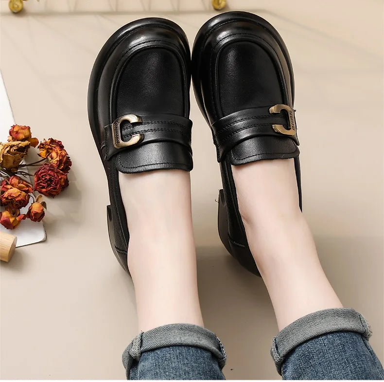 DRKANOL Fashion Genuine Leather Pumps Women Slip On Loafers British Style Retro Round Toe Metal Thick Heel Casual Shoes Big Size