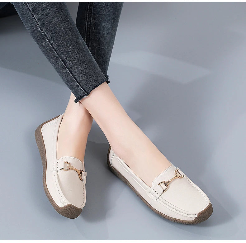 2024 New Women Shoes Flats Leather Moccasins Sneakers Woman Casual Shoes Slip-on Loafers Female Boat Shoes Big Size 44