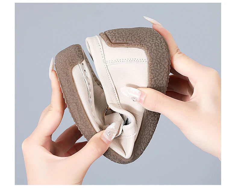 2024 New Women Shoes Flats Leather Moccasins Sneakers Woman Casual Shoes Slip-on Loafers Female Boat Shoes Big Size 44