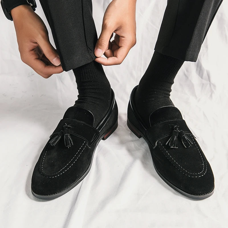 High Quality New Men's Tassel Pointed Soft Soled Gentleman's Moccasin Fashionable Comfortable Suede Breathable Casual Loafers