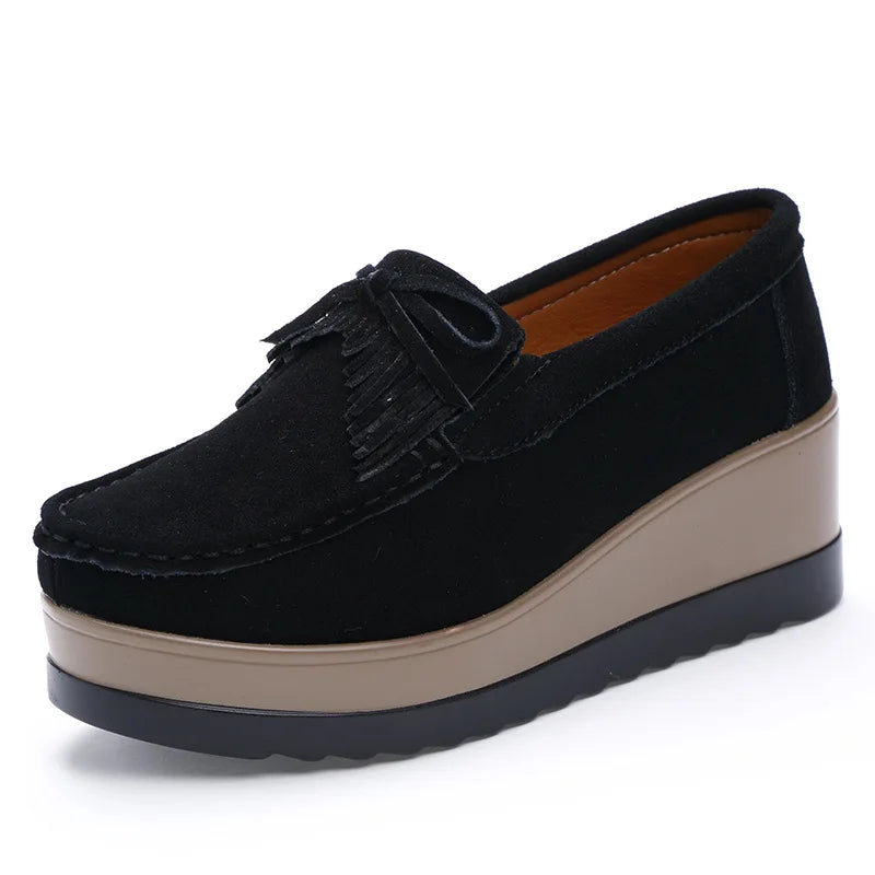 2025 Spring Platform Leather Flats Slip on Sneakers Designer Tassel Fringe Loafer Moccasins Fashon Green Suede Shoes of Women