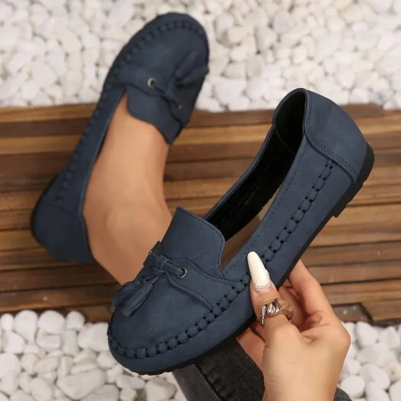 Women Tassel Moccasins Loafers PU Slip‑on Flat Shoes Comfort Walking Shoes Ladies Round Toe Casual Driving Flats for Daily Wear